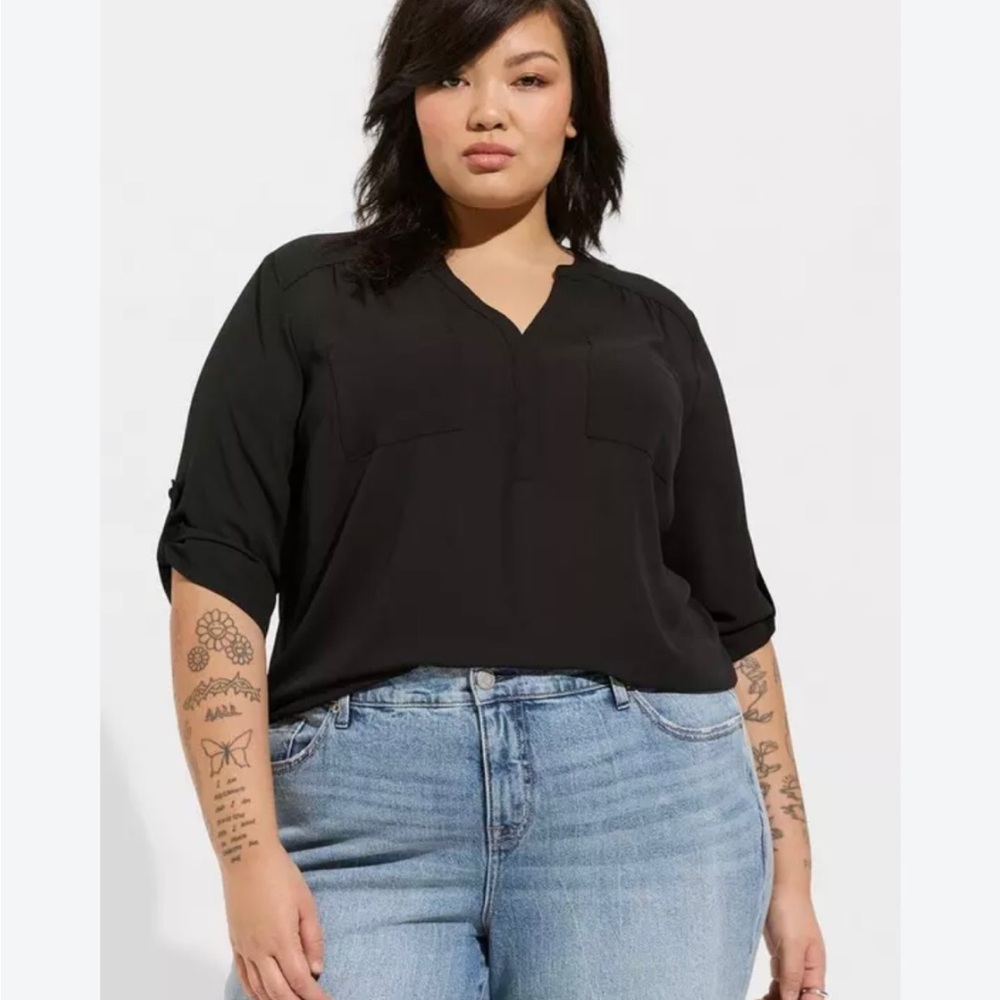torrid Harper Black V-Neck Roll-Tab Sleeve Blouse NWT Plus Size 2X